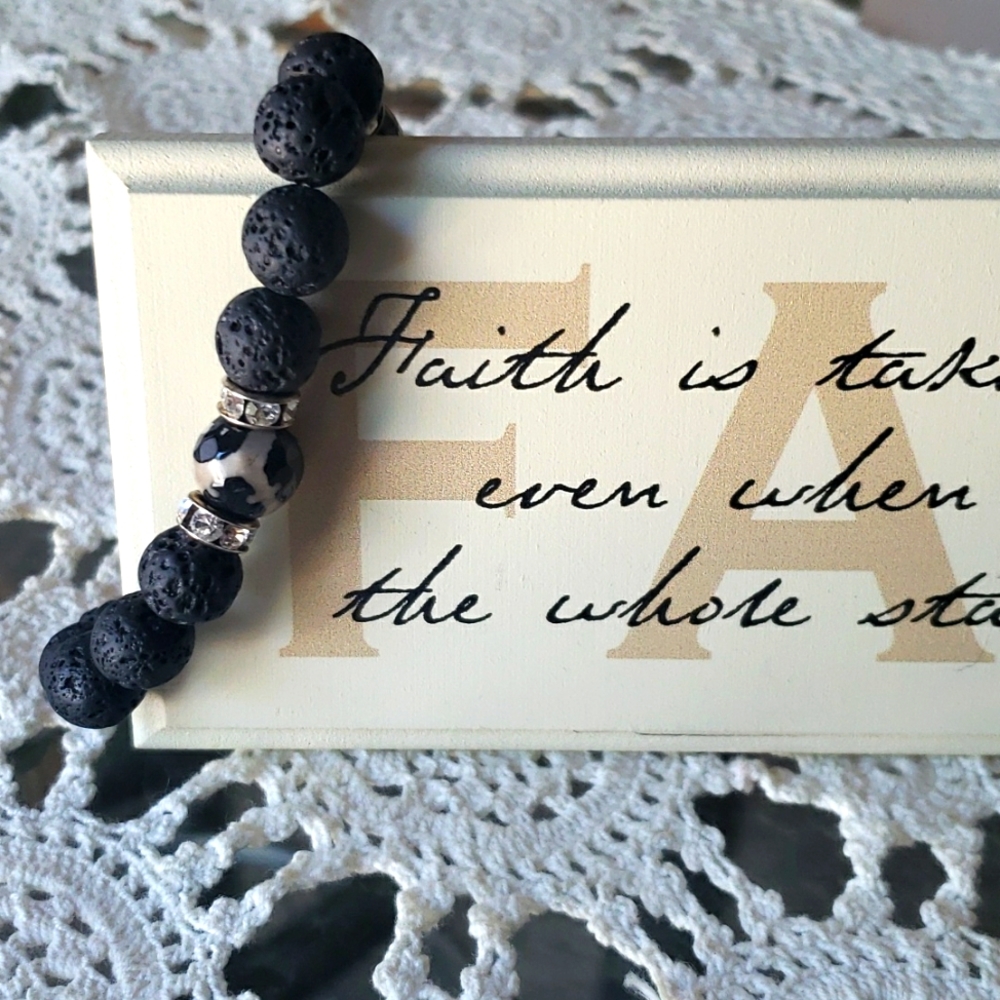 Diffusion Bracelet - image 1